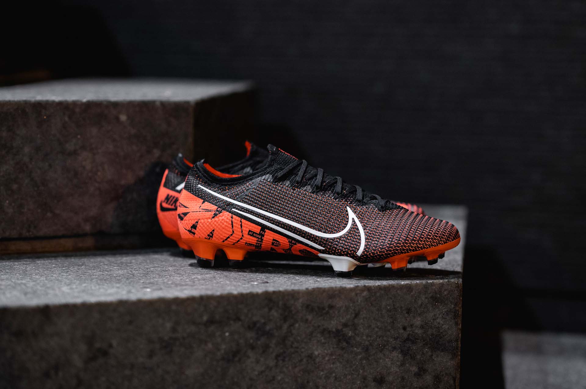 Tổng hợp những phối màu đặc sắc của Nike Mercurial Vapor 13